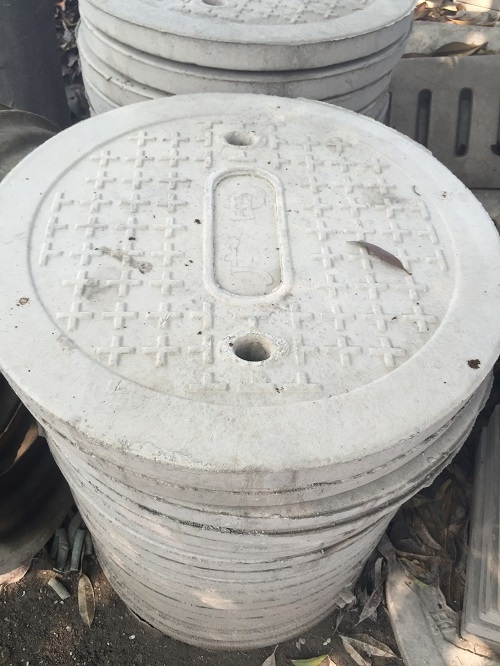 水泥井蓋鋼模具廠家，水泥井蓋鋼模具，鋼模具，井蓋生產(chǎn)，模具廠家