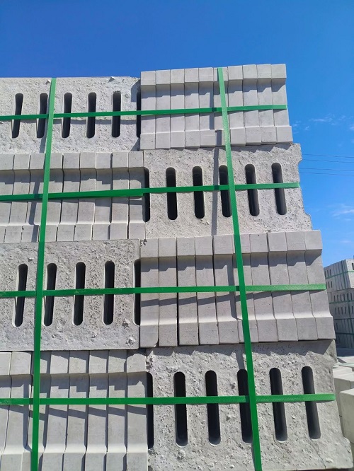水泥井蓋模具，井蓋生產(chǎn)，模具制作，市政建設(shè)，水泥井蓋